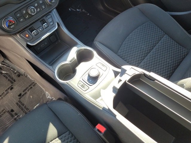 Used 2020 GMC Terrain SLE w/ Driver Convenience Package image 9