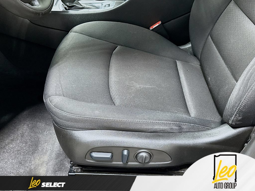 Used 2023 Chevrolet Malibu LT FWD image 21