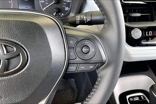 Used 2025 Toyota Corolla SE FWD image 11