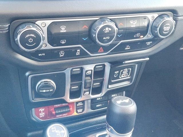 Used 2025 Jeep Wrangler Unlimited Rubicon image 21