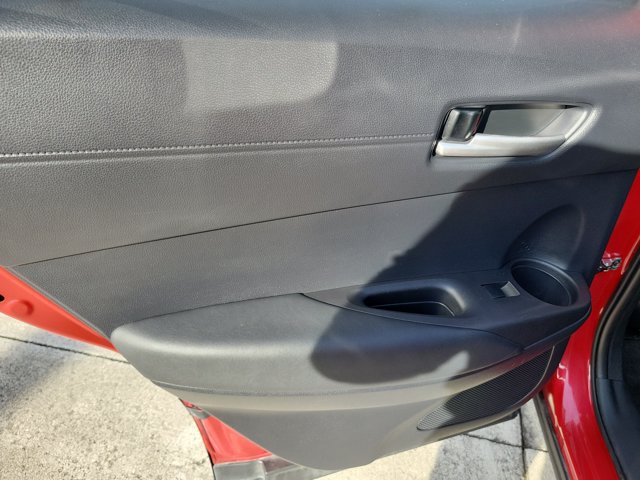 Used 2024 Toyota Corolla Cross AWD Hybrid w/ Convenience Package image 13