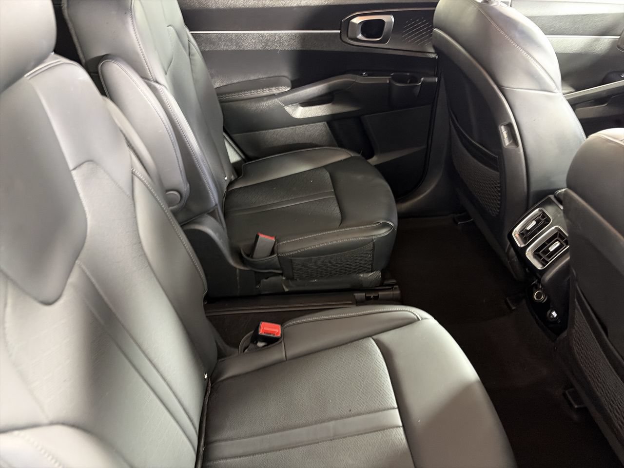 Used 2023 Kia Sorento EX FWD image 23