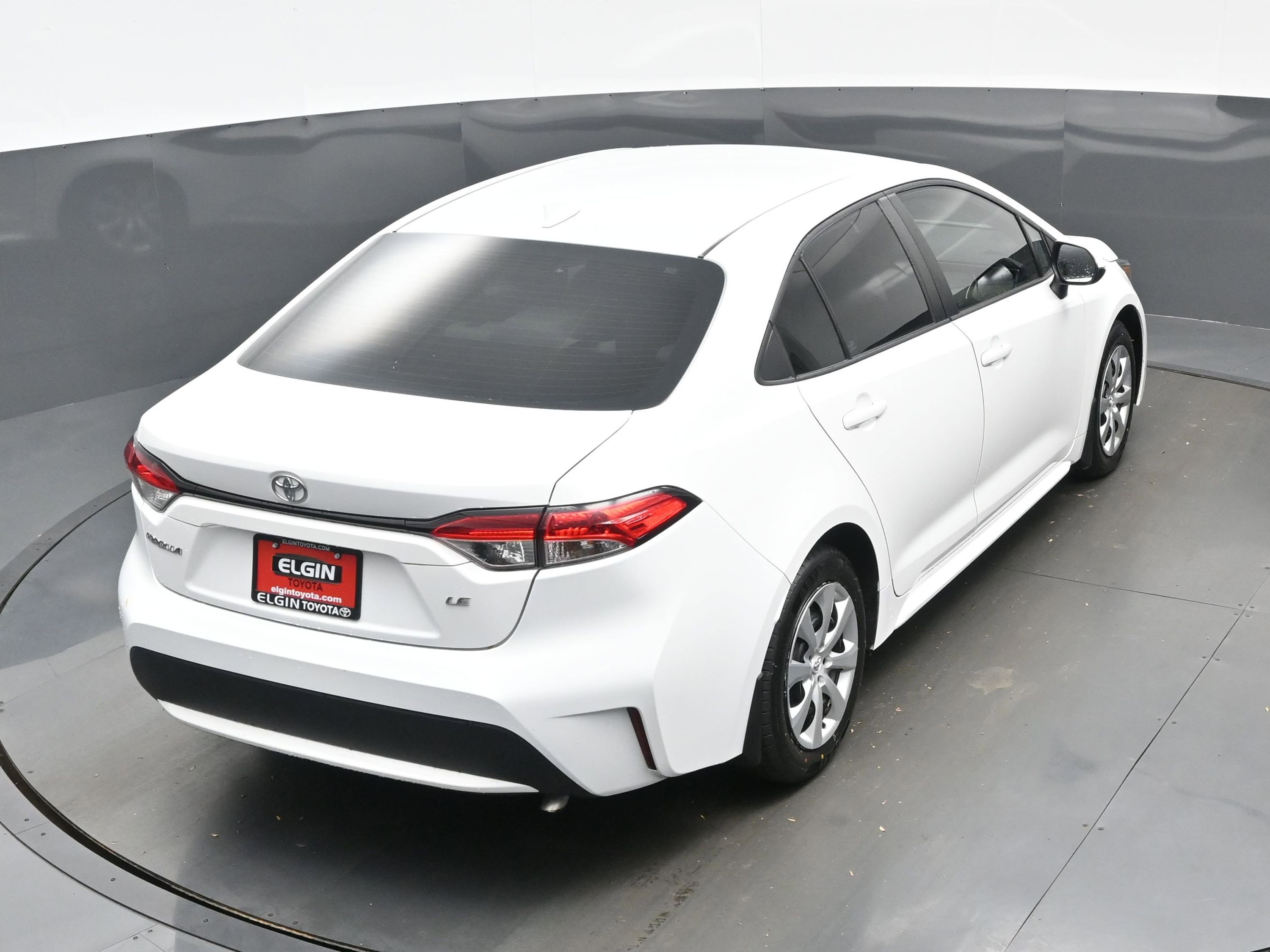 Used 2022 Toyota Corolla LE image 37