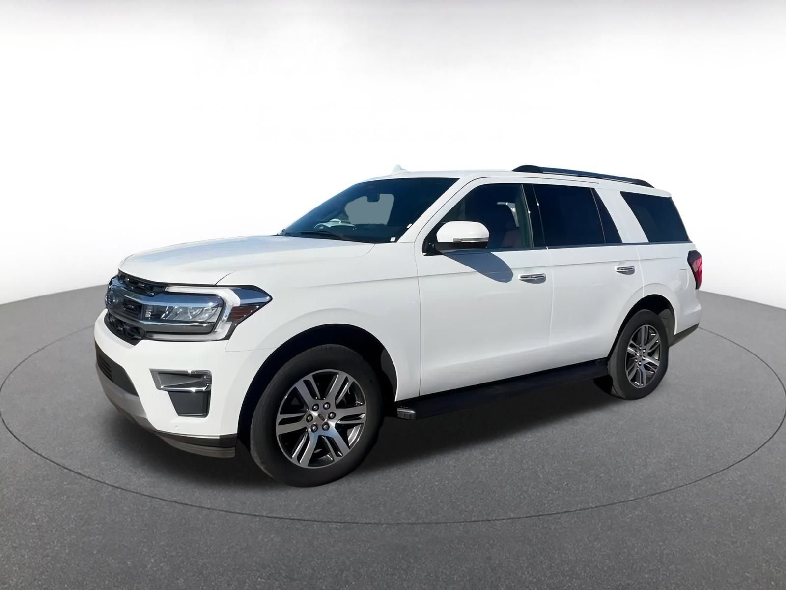 Used 2024 Ford Expedition Limited image 8