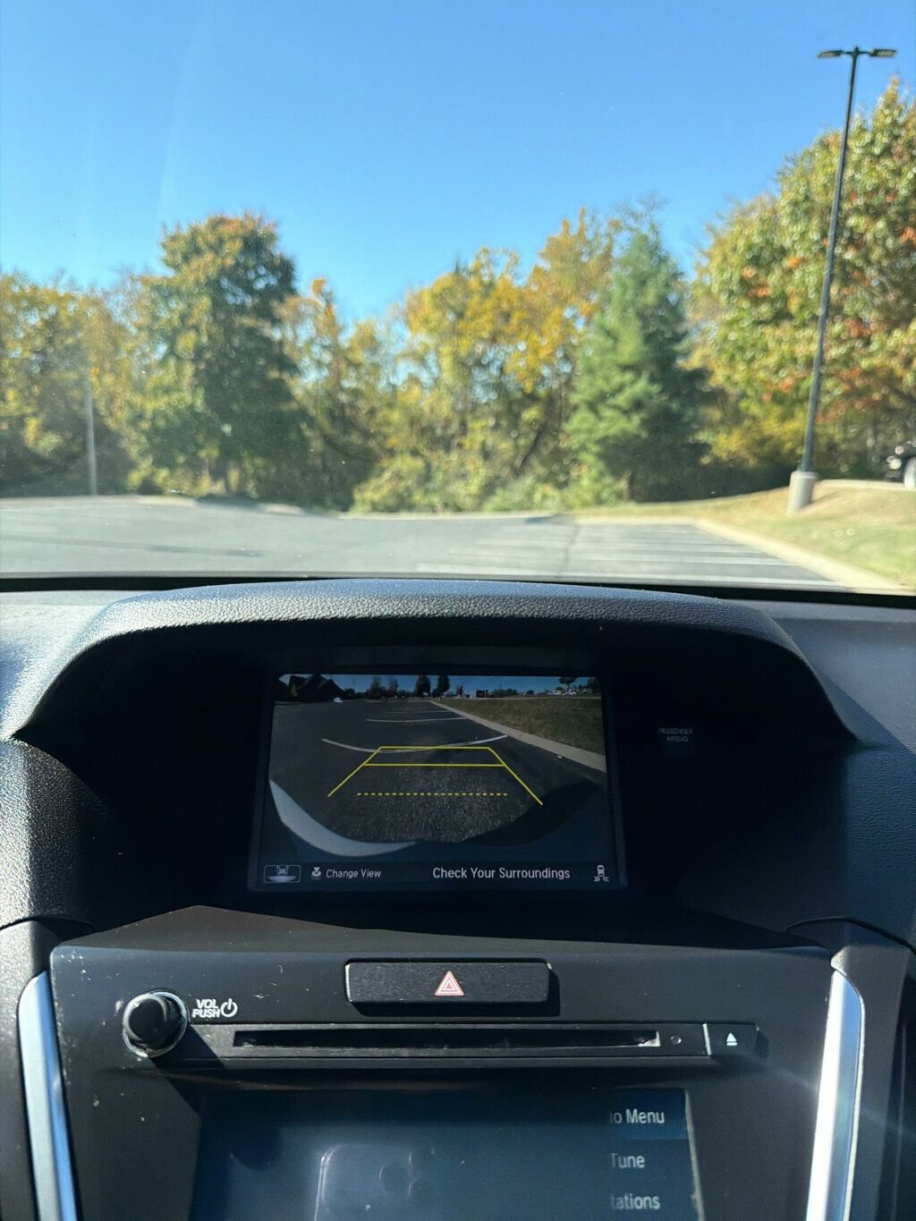 Used 2020 Acura MDX w/ Technology Package AWD/4WD image 24