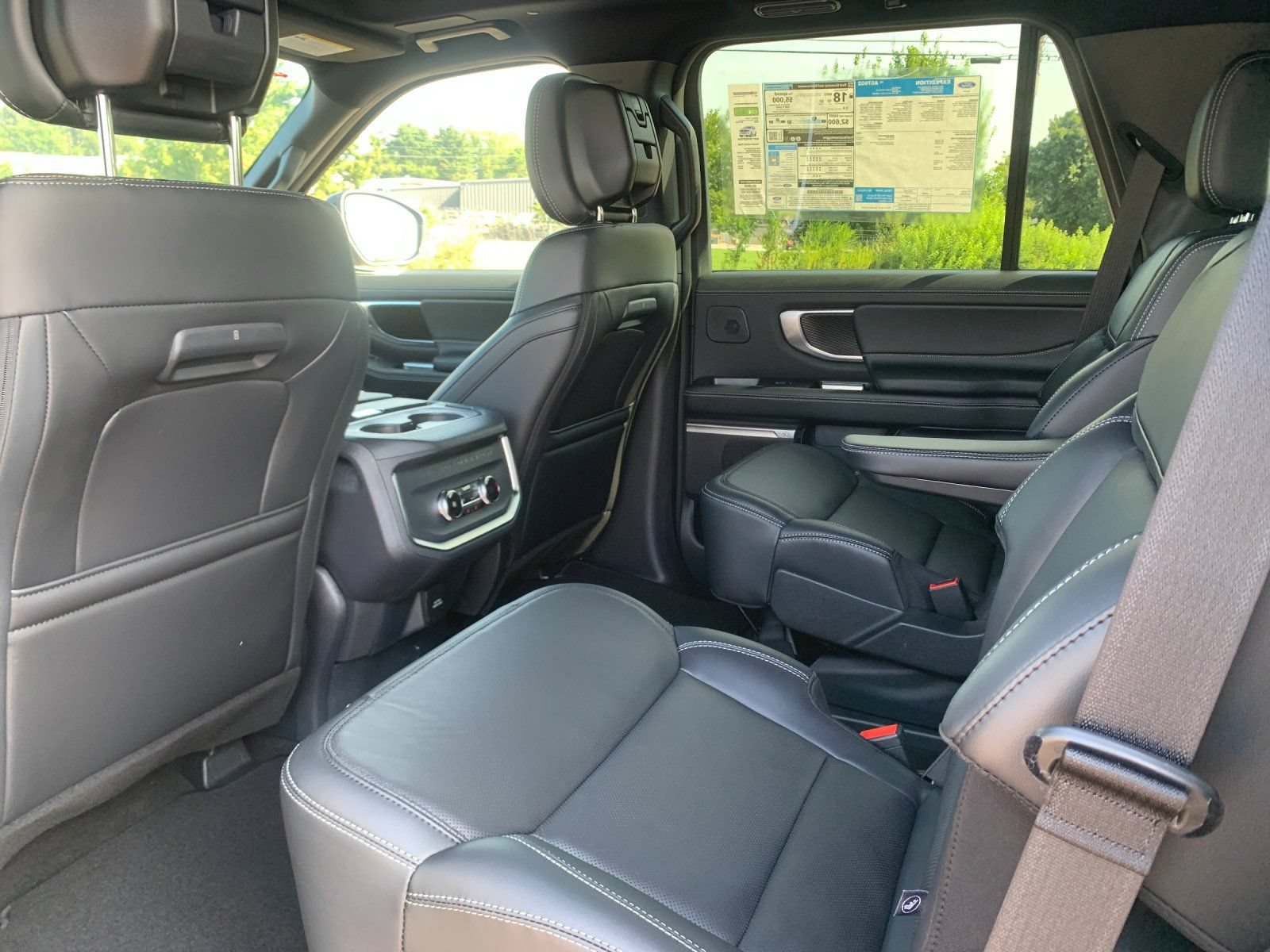 New 2027 Ford Expedition Platinum w/ Stealth Performance Package AWD/4WD image 13