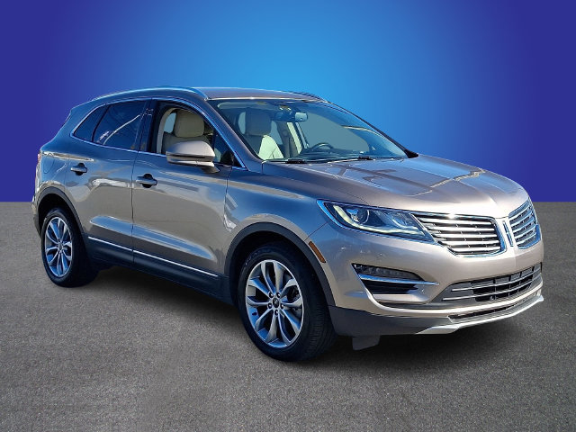 Used 2018 Lincoln MKC Select w/ Select Plus Package FWD image 3