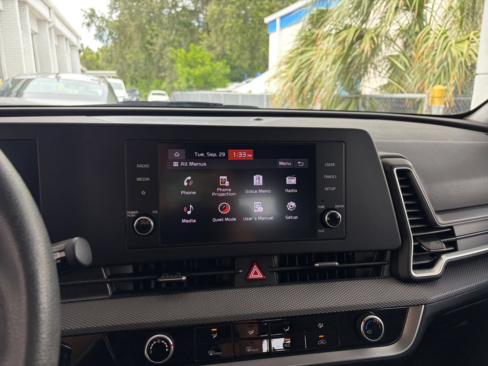 Used 2025 Kia Sportage LX FWD image 19