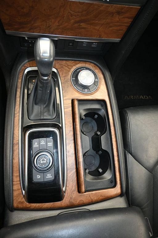 Used 2021 Nissan Armada SL w/ Captain's Chairs Package AWD/4WD image 19
