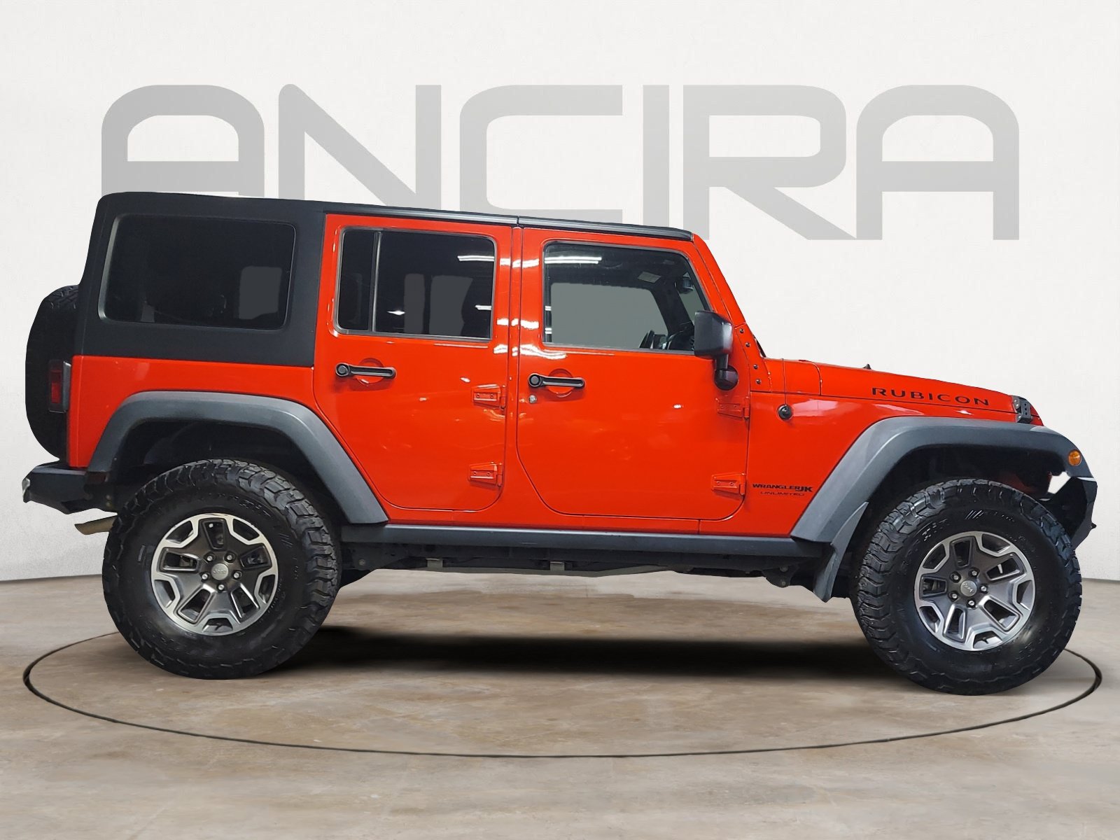 Used 2018 Jeep Wrangler Unlimited Rubicon w/ Connectivity Group AWD/4WD image 11