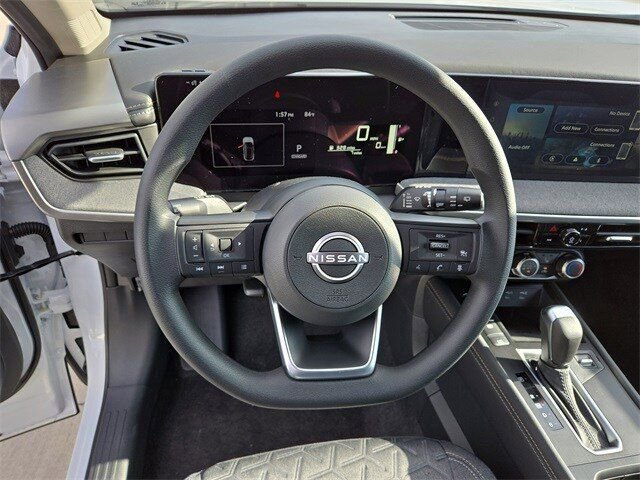 New 2025 Nissan Kicks SV w/ SV Premium Package image 28