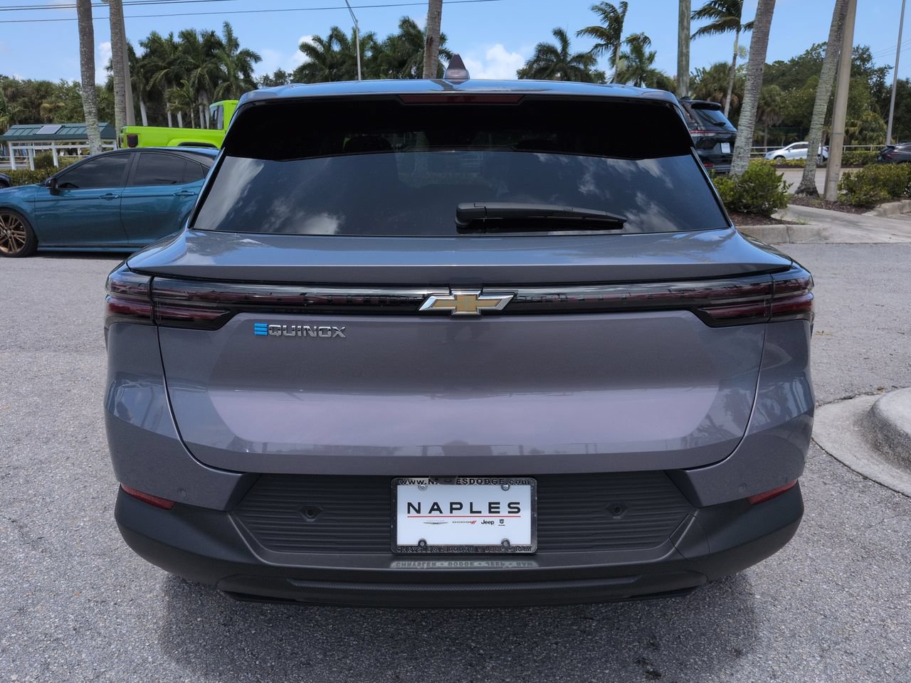 Used 2025 Chevrolet Equinox EV LT FWD image 6