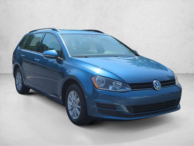 Used 2016 Volkswagen Golf S FWD image 3