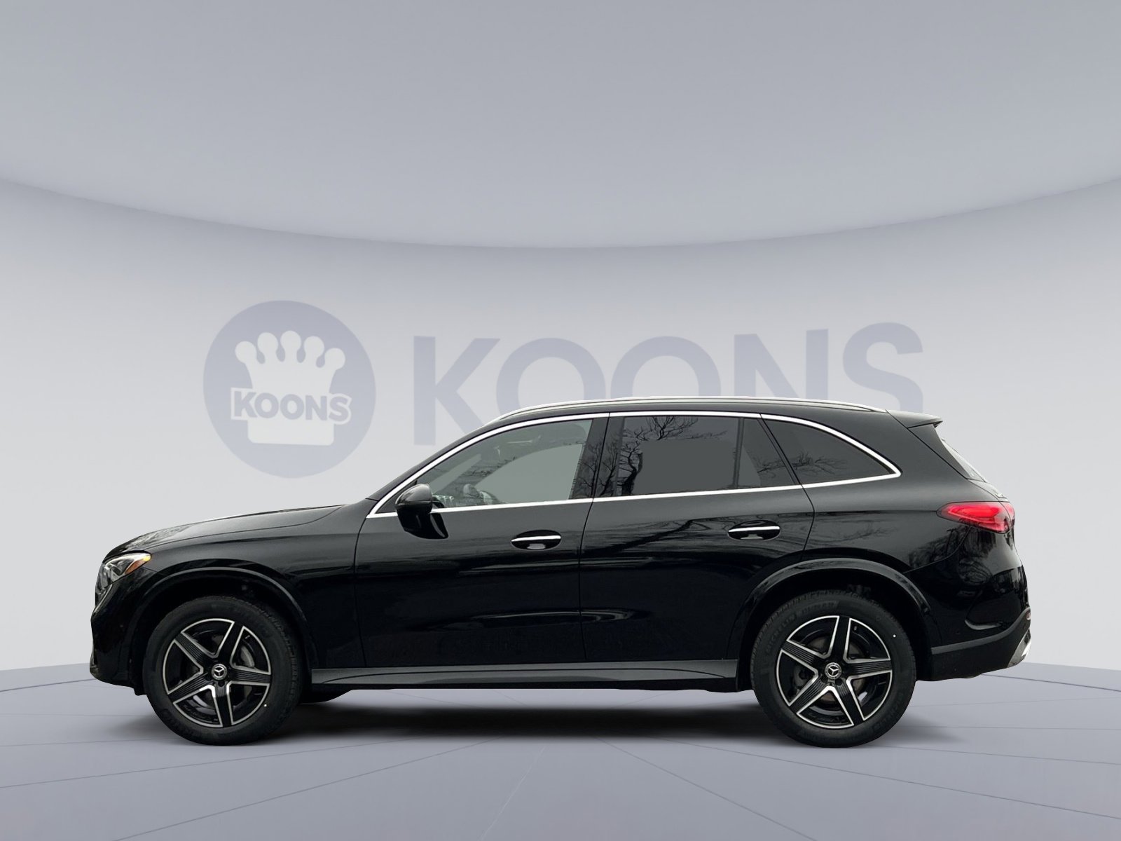 New 2026 Mercedes-Benz GLC 300 4MATIC image 2