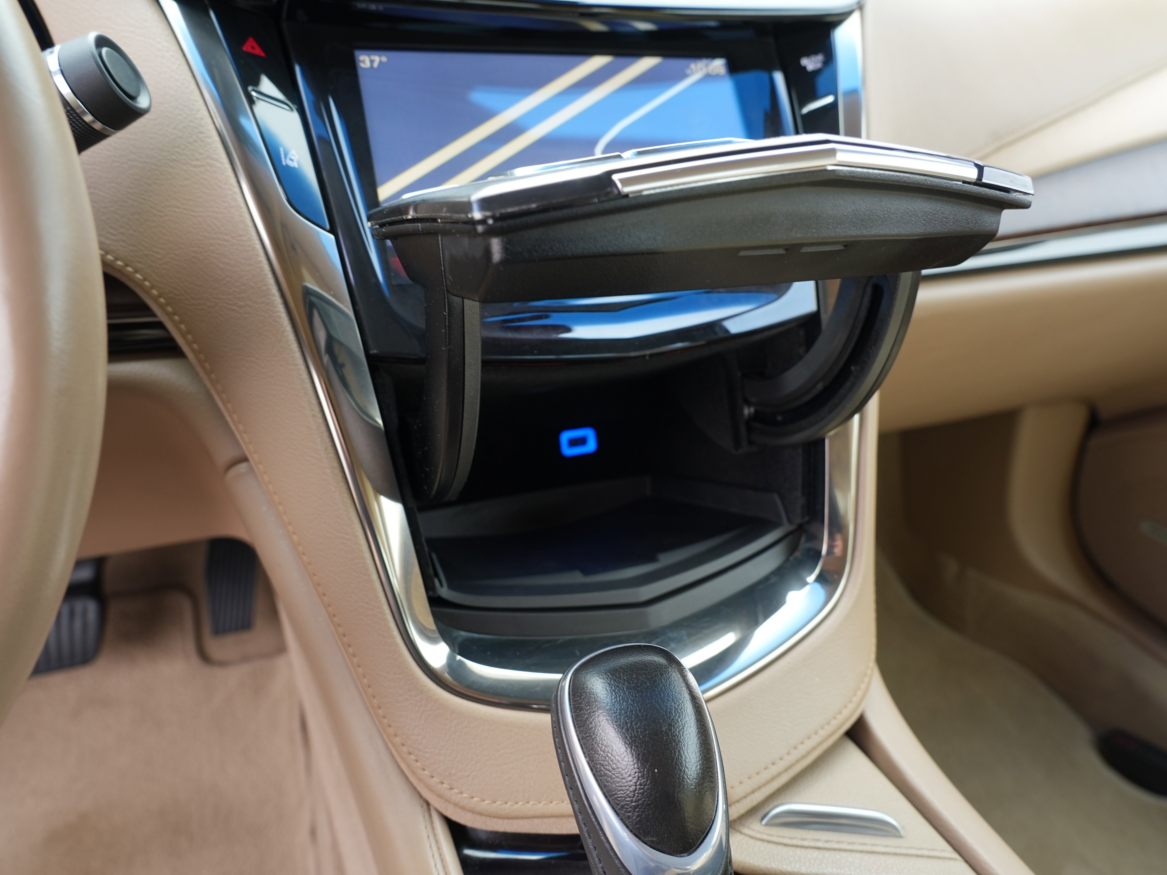 Used 2014 Cadillac ELR w/ Luxury Package image 30