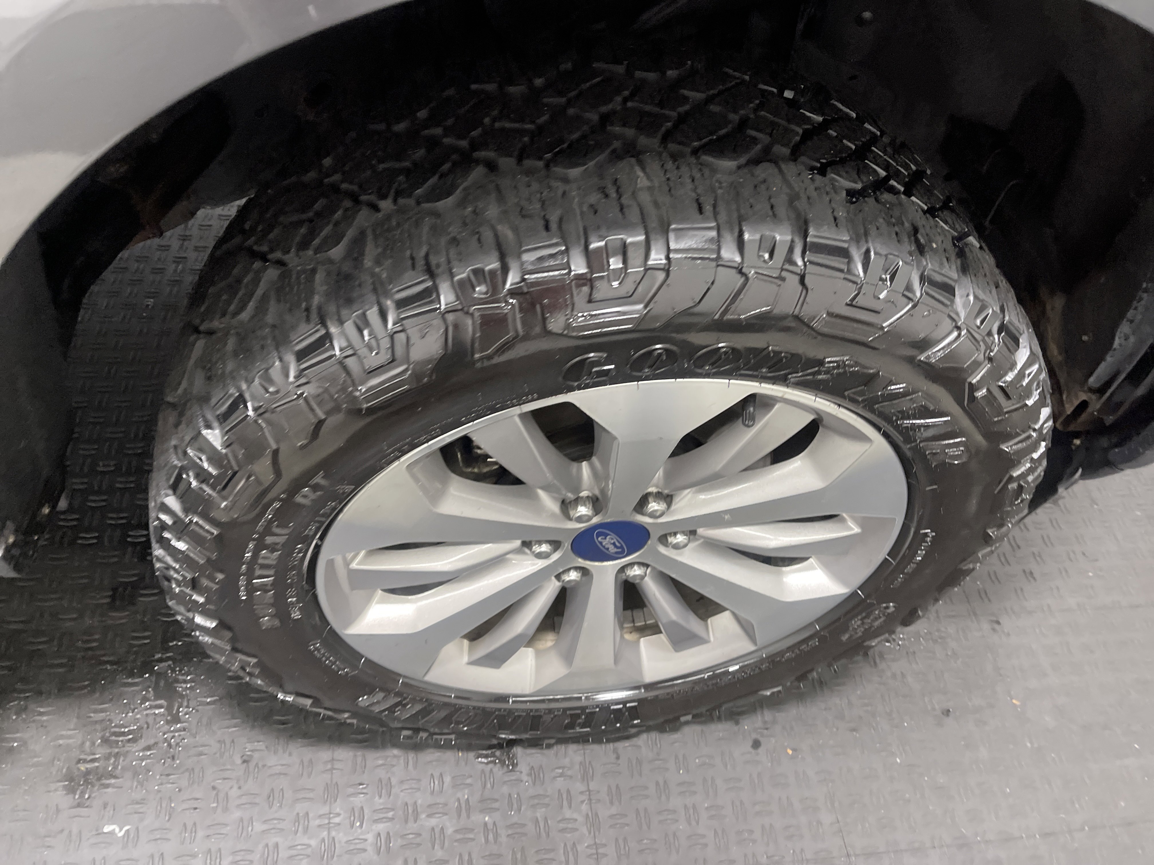 Used 2018 Ford F150 XL w/ Equipment Group 101A Mid AWD/4WD image 27