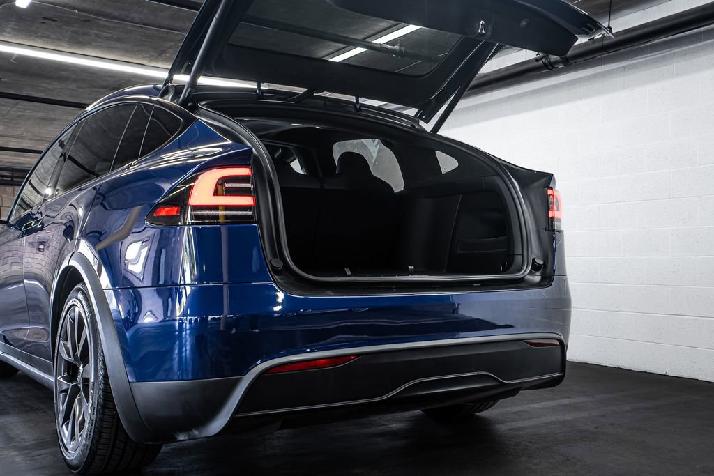 Used 2024 Tesla Model X AWD/4WD image 17