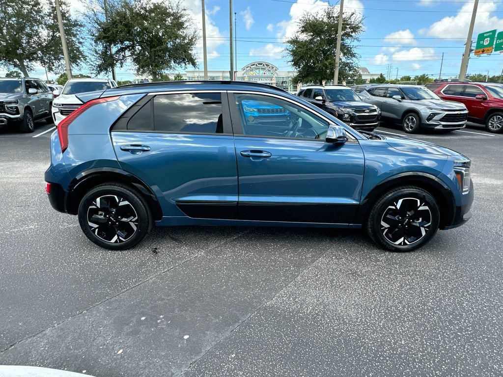 Used 2023 Kia Niro Wind FWD image 4