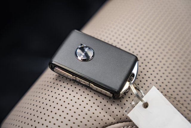 Used 2026 Volvo XC90 B6 Ultra w/ Protection Package Premier image 40