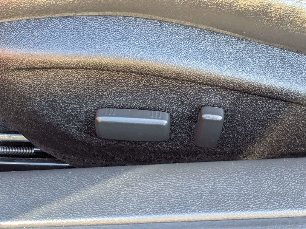 Used 2015 Chevrolet Camaro LT w/ RS Package image 17