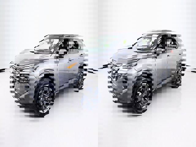 Certified 2026 Nissan Rogue SV image 1