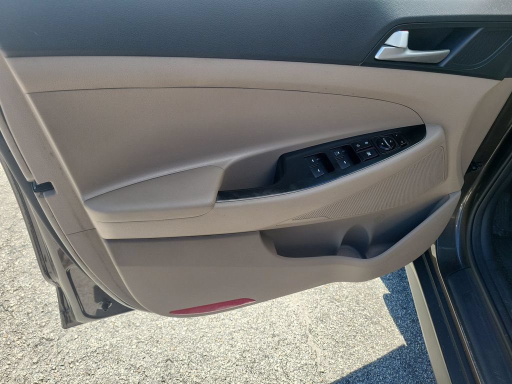 Used 2019 Hyundai Tucson SE FWD image 19