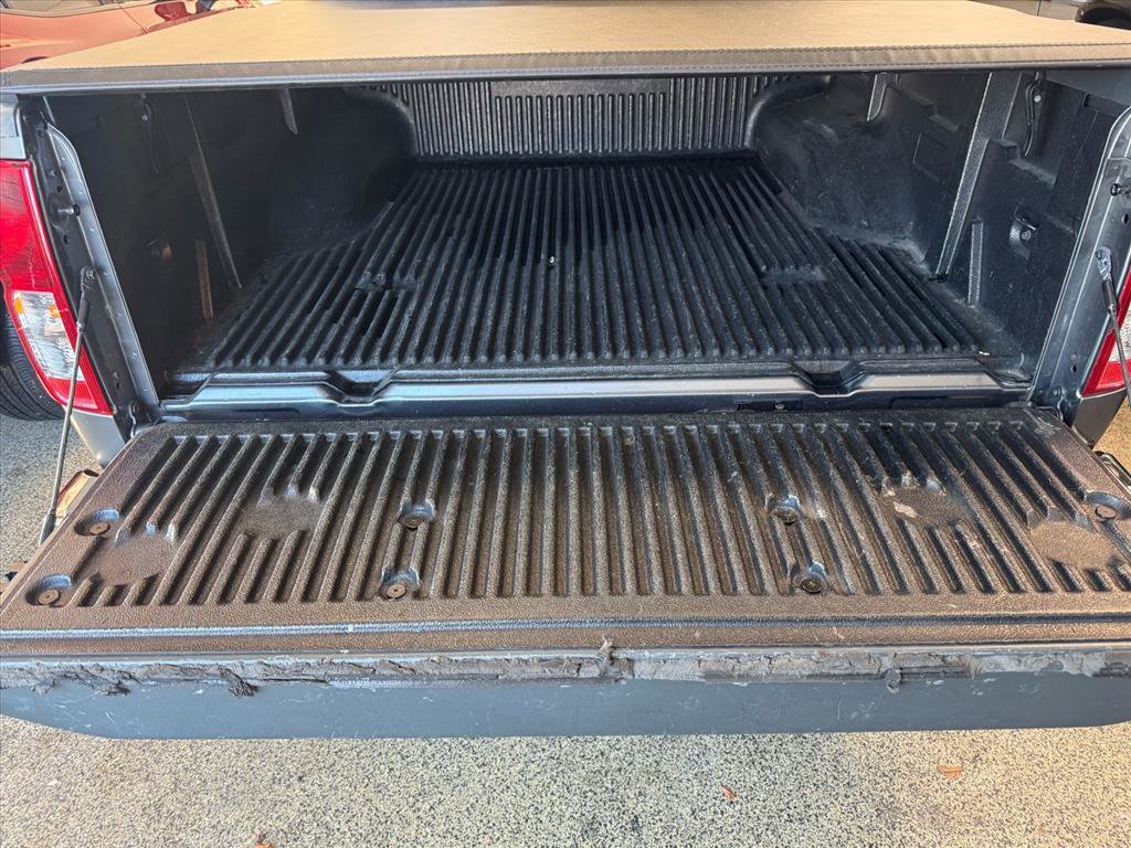 Used 2019 Nissan Frontier SV image 8