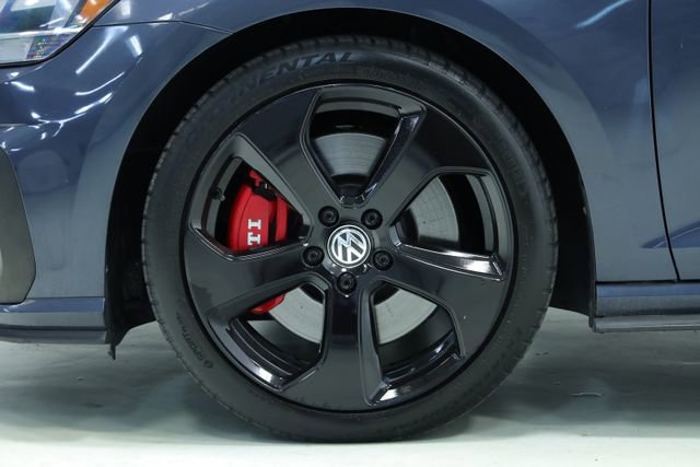 Used 2019 Volkswagen Golf 4-Door image 8