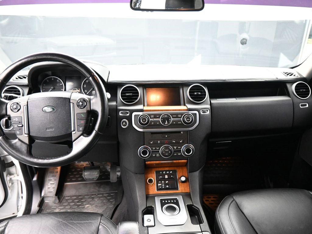Used 2015 Land Rover LR4 HSE LUX image 23