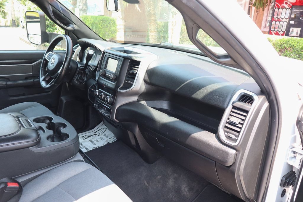Used 2021 RAM 3500 Big Horn AWD/4WD image 40