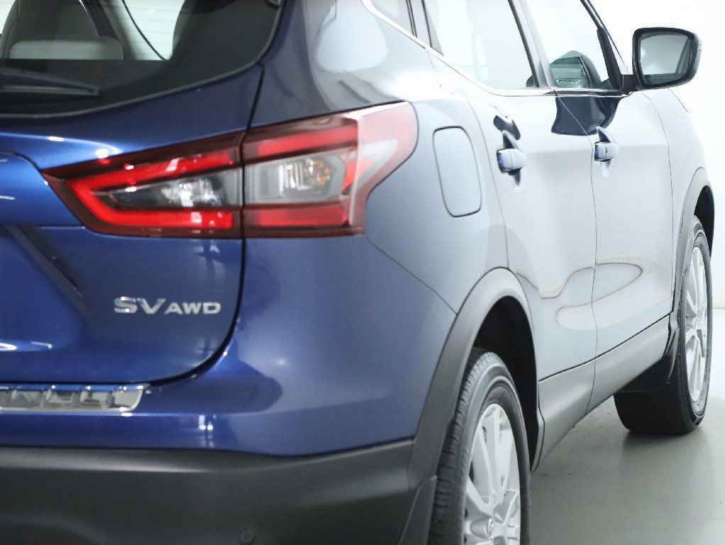 Certified 2022 Nissan Rogue Sport SV image 46