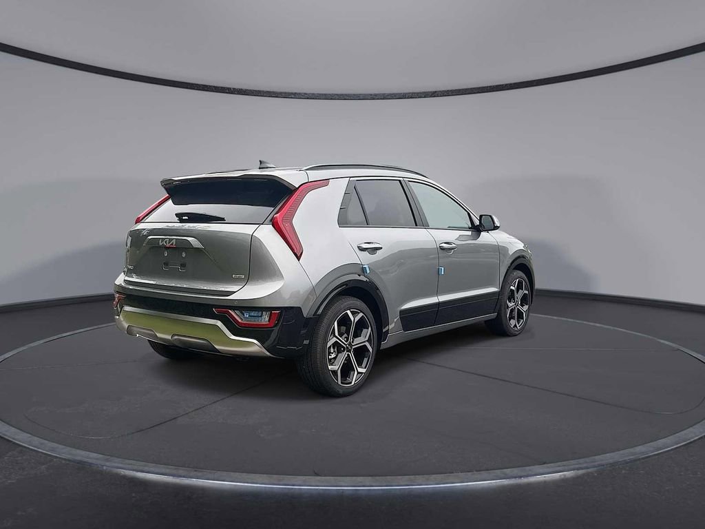 New 2025 Kia Niro SX Touring image 8