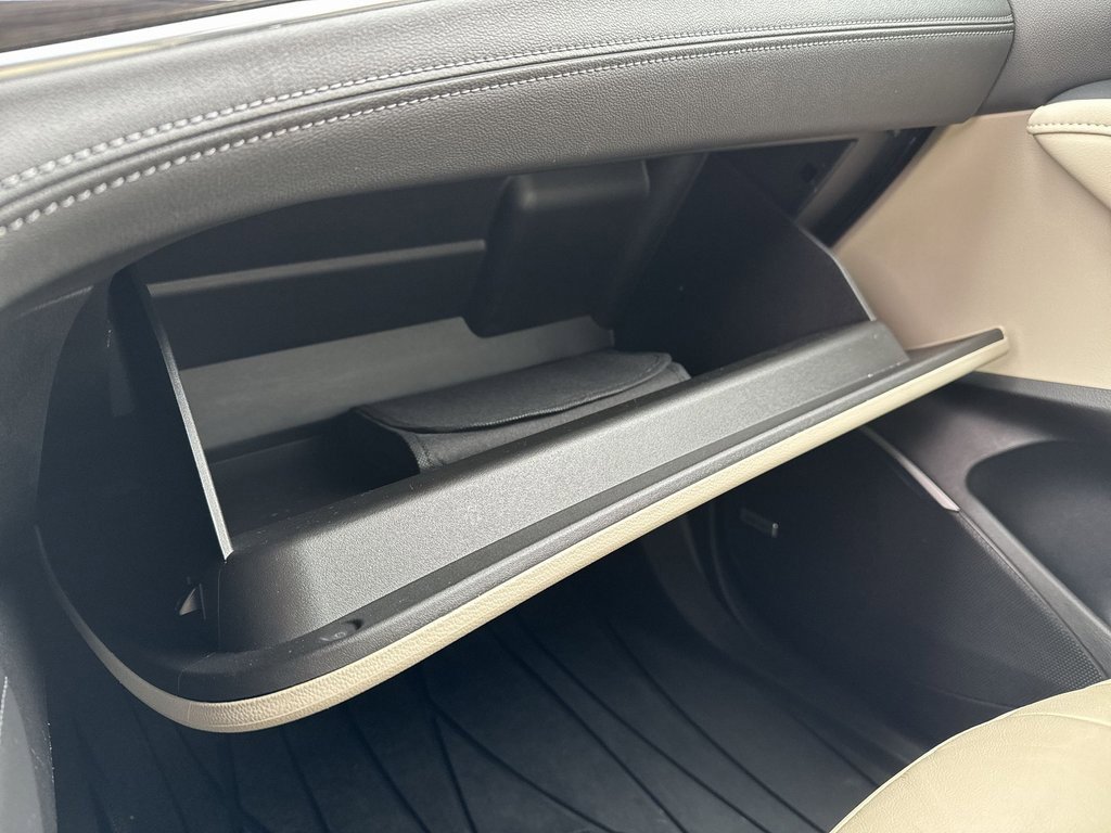 Certified 2021 Buick Enclave Premium w/ Surround and Sites Package image 31