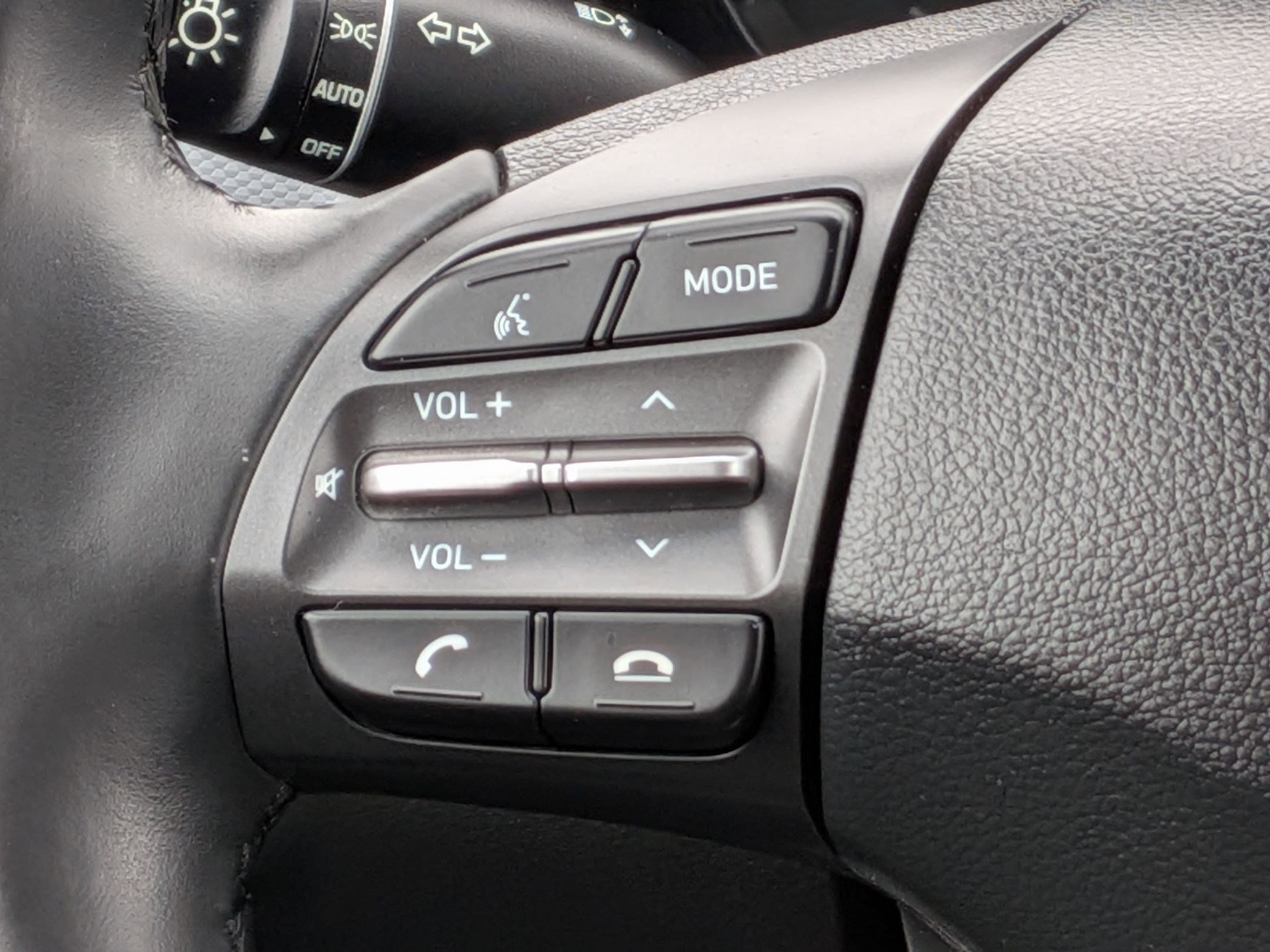 Certified 2021 Hyundai Kona SEL AWD/4WD image 19