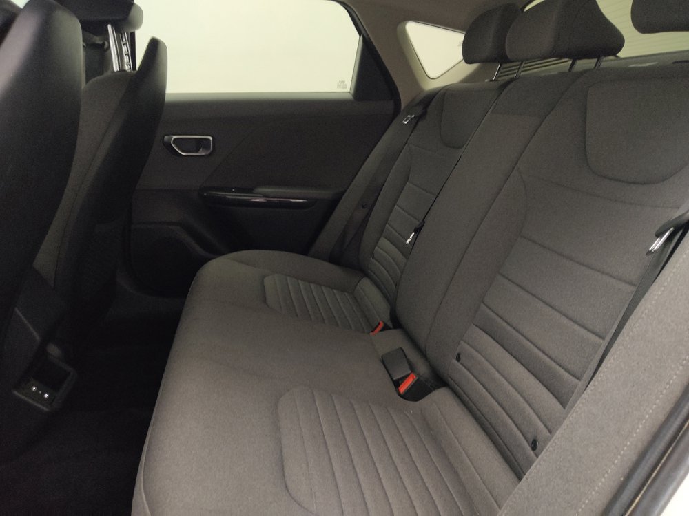 Used 2025 Kia K4 EX FWD image 18