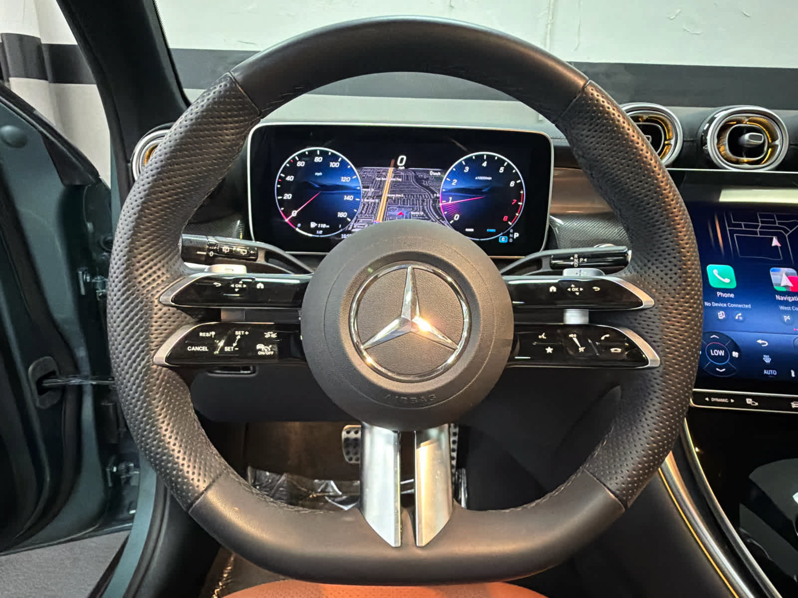 Used 2026 Mercedes-Benz GLC 300 image 30