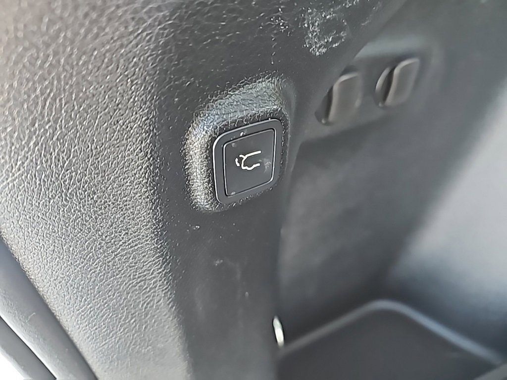 Used 2019 Jeep Cherokee Trailhawk w/ Comfort/Convenience Group image 26