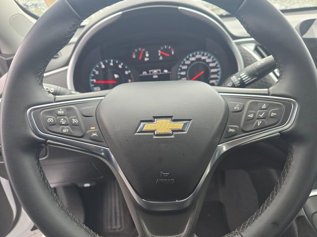 Used 2024 Chevrolet Malibu LT w/ Sport Edition FWD image 21