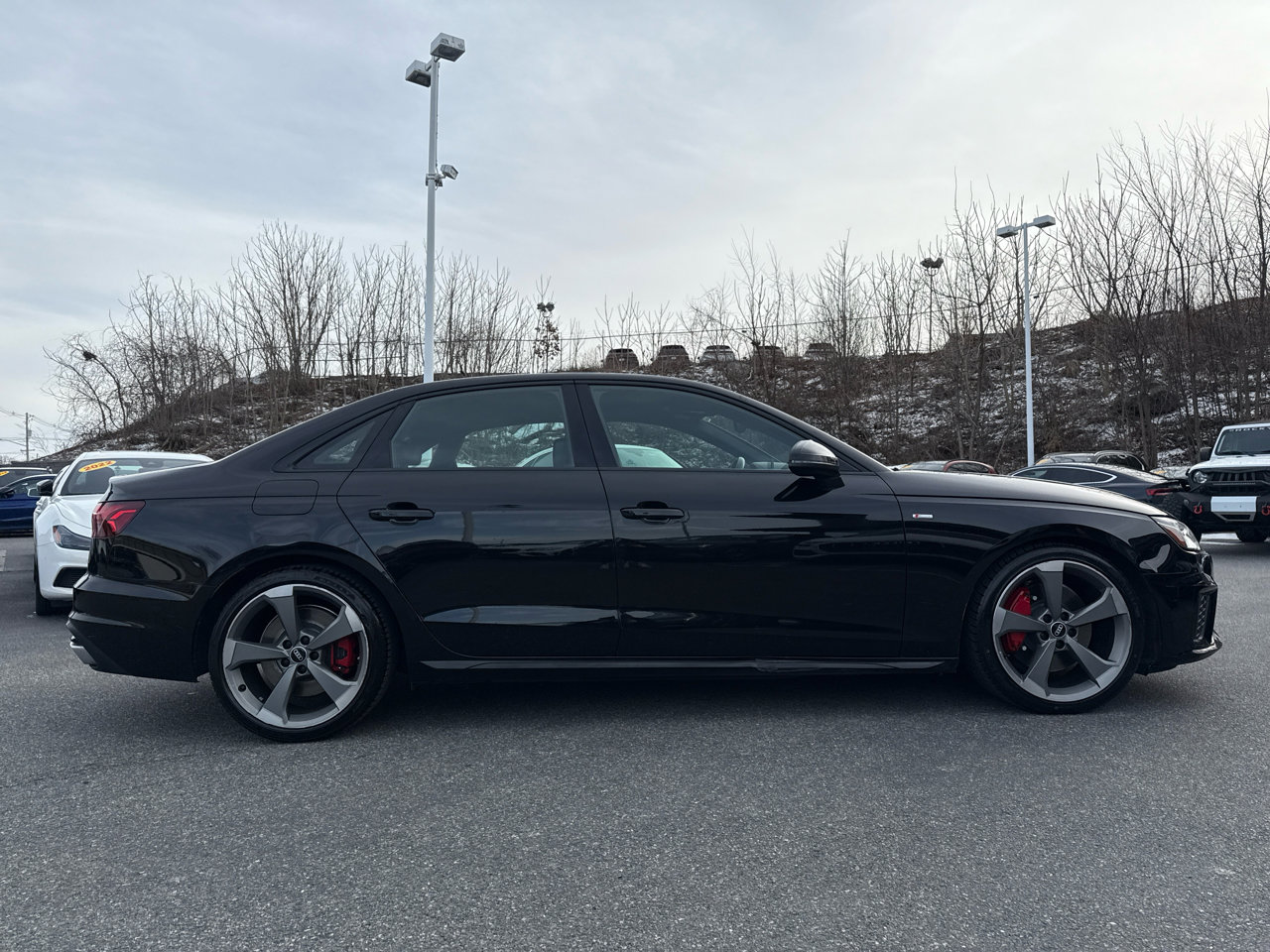 Used 2022 Audi A4 2.0T Premium Plus w/ Premium Plus Package image 9