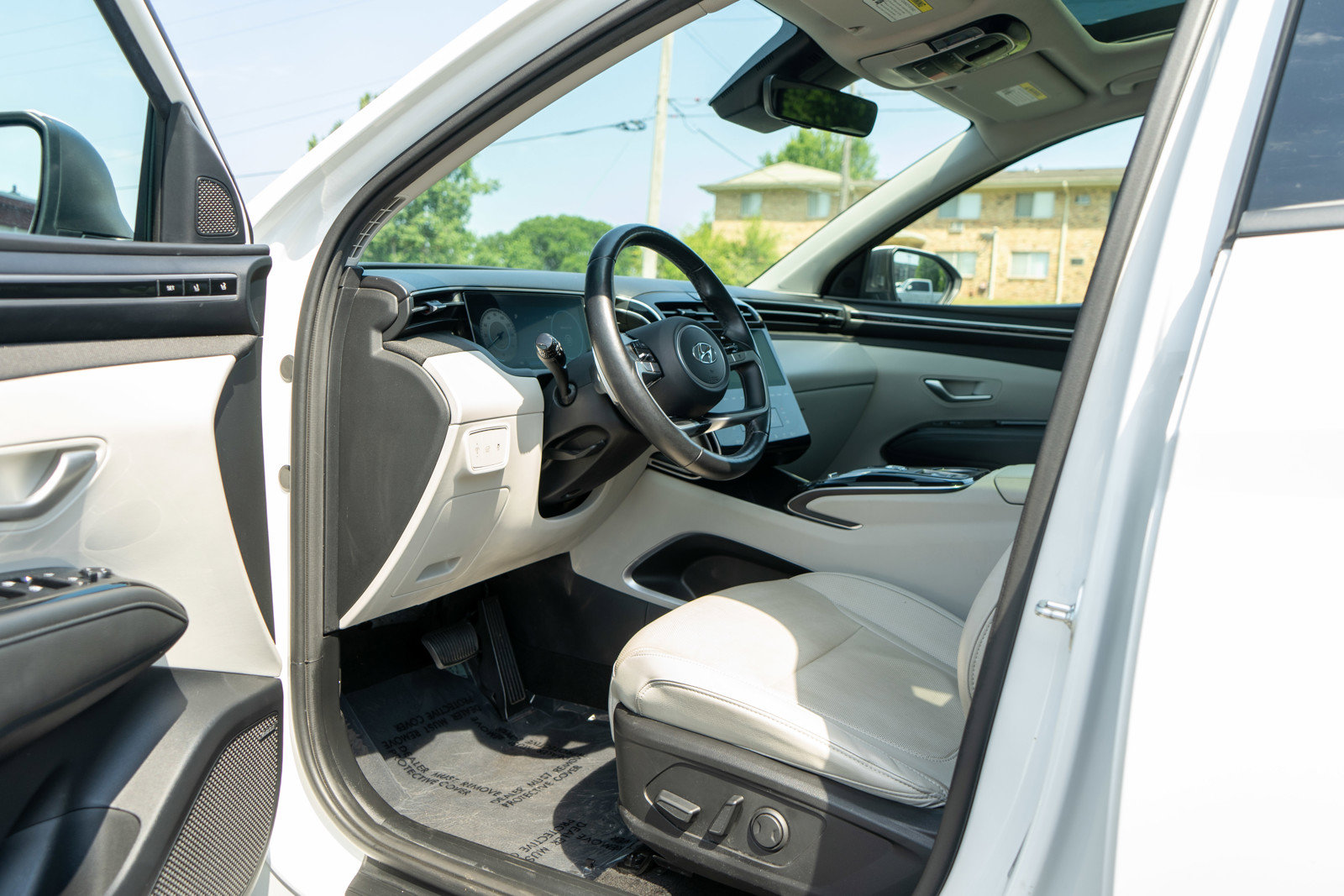 Used 2024 Hyundai Tucson Limited AWD/4WD image 14