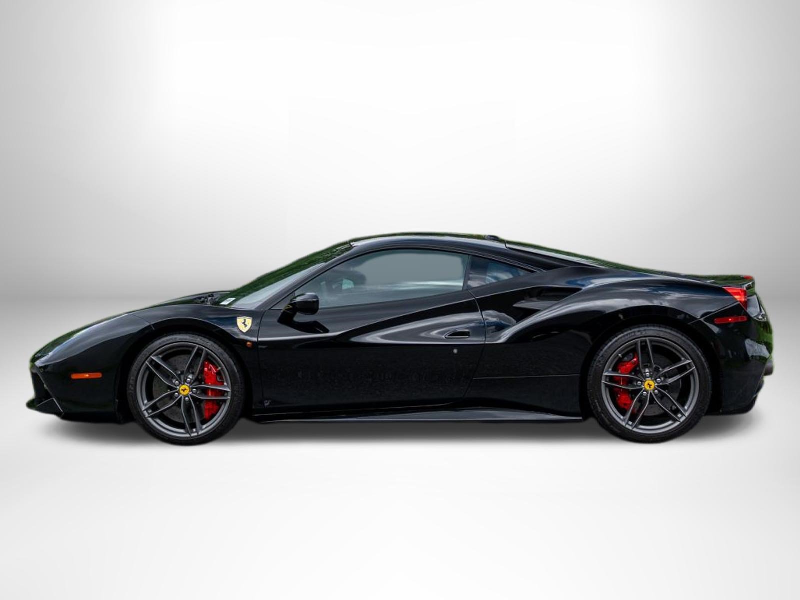 Used 2018 Ferrari 488 GTB RWD image 3