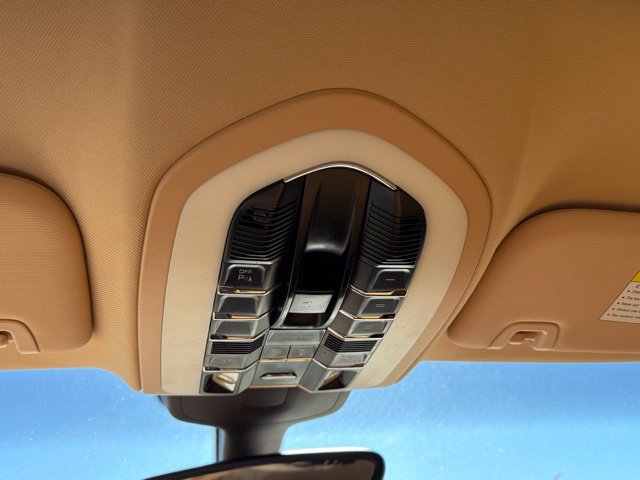 Used 2012 Porsche Panamera 4 w/ Premium Pkg Plus AWD/4WD image 20