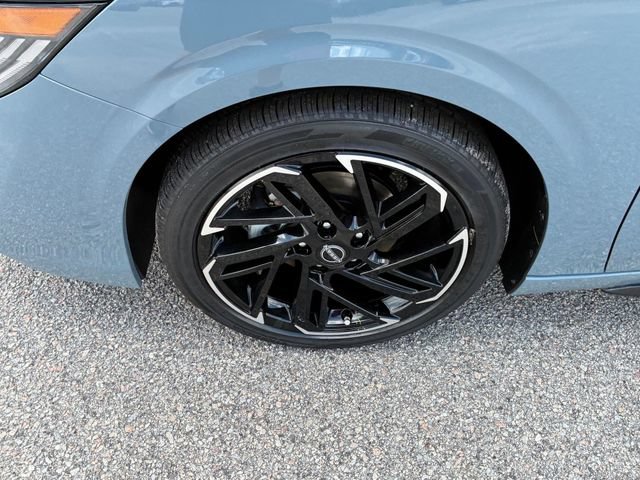 New 2026 Nissan Sentra SR w/ SR Premium Package FWD image 11
