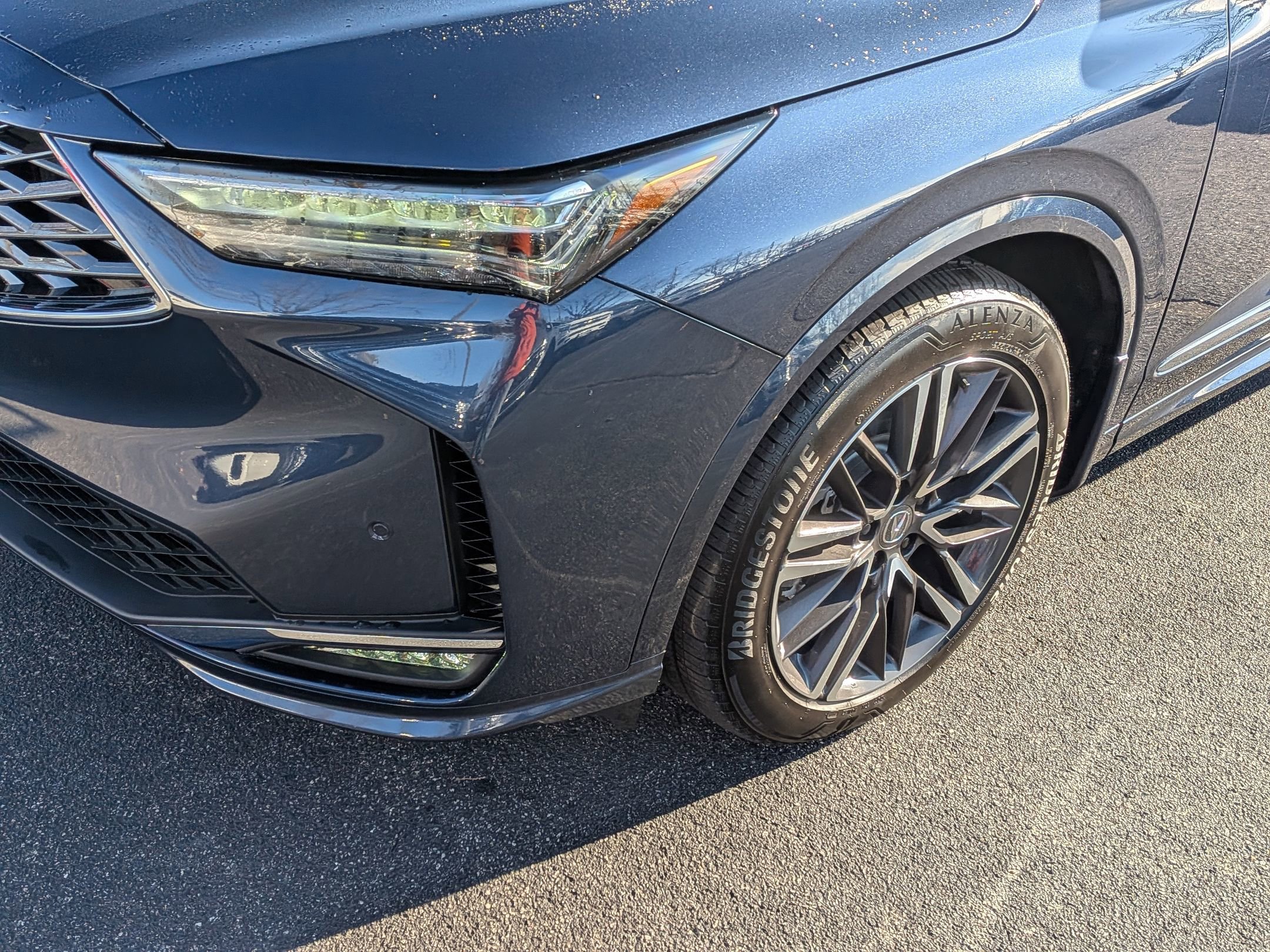 Used 2025 Acura MDX SH-AWD w/ Advance Package image 11