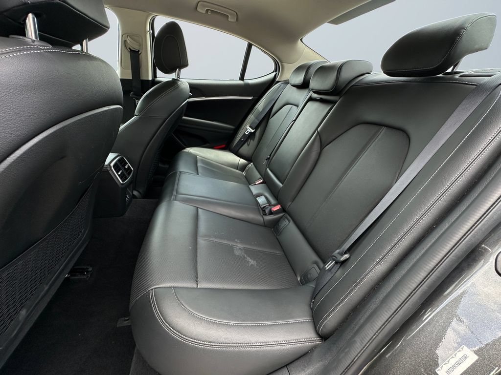 Used 2025 Genesis G70 2.5T AWD/4WD image 13