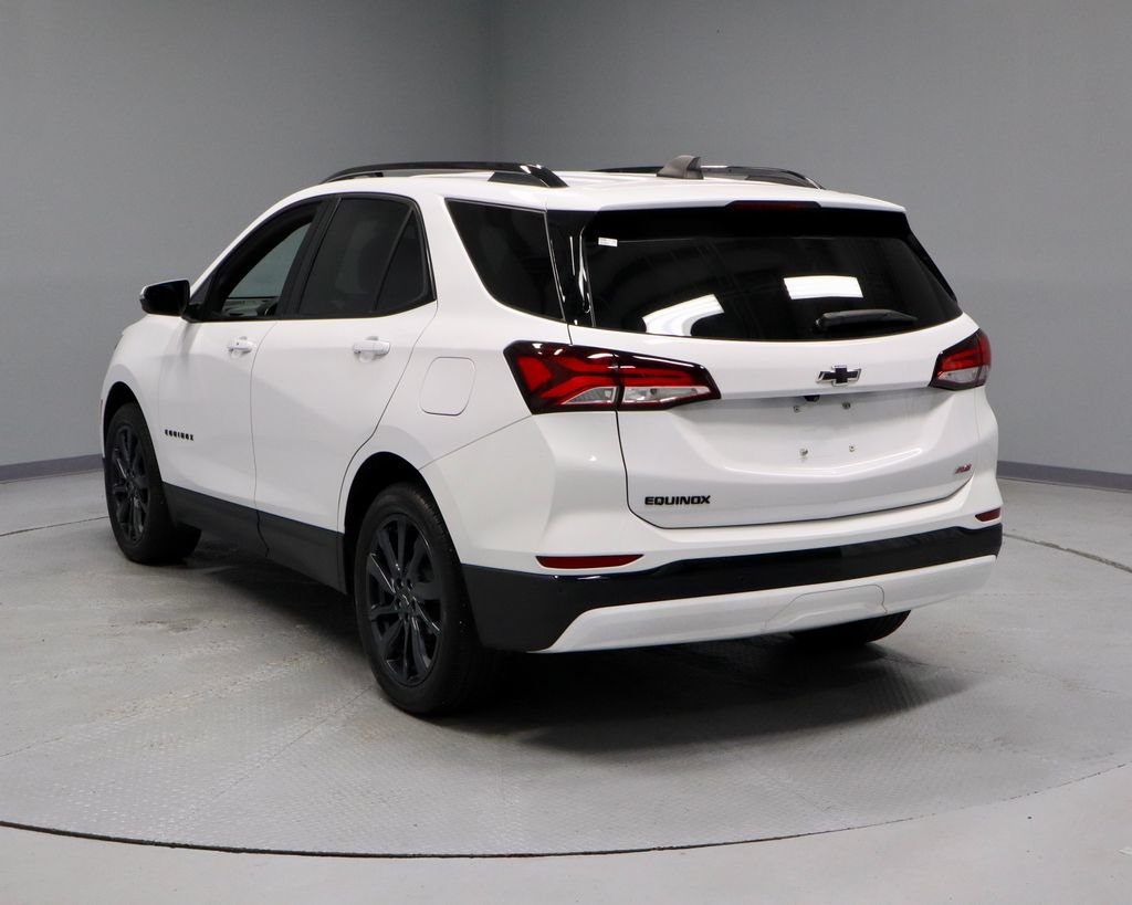 Used 2024 Chevrolet Equinox RS w/ RS Leather Package FWD image 8