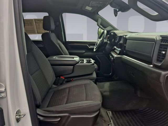 Used 2025 Chevrolet Silverado 2500 LT w/ Convenience Package image 17