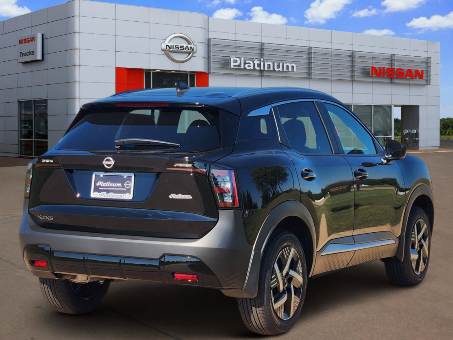 New 2027 Nissan Kicks SV FWD image 4