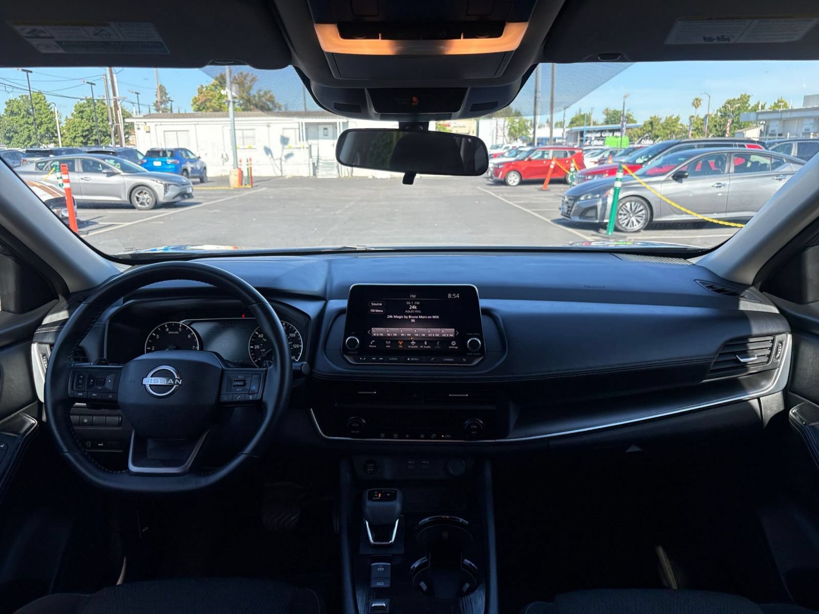 Used 2025 Nissan Rogue SV FWD image 35
