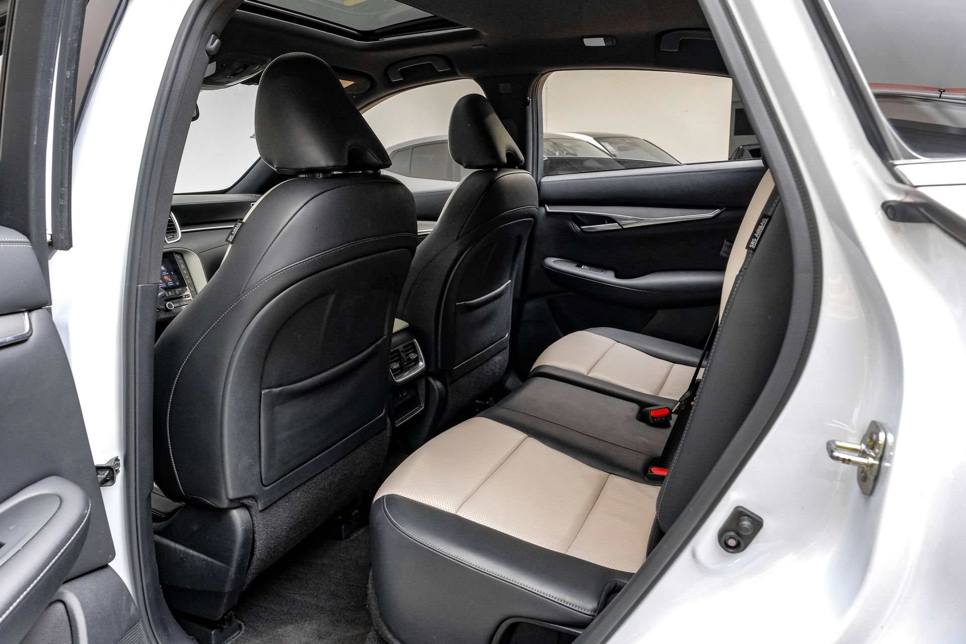Used 2023 INFINITI QX55 Luxe w/ Cargo Package AWD/4WD image 40